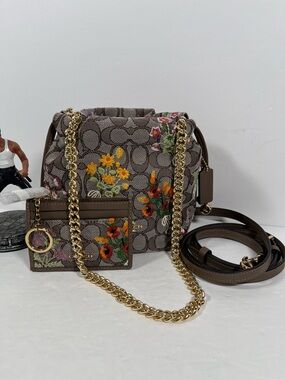 Bundle Coach Faye Mini Drawstring Bag with ID case NWT
